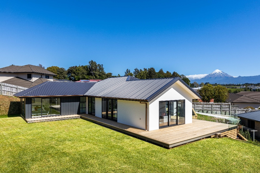 Design and build New Plymouth Design and build New Plymouth
